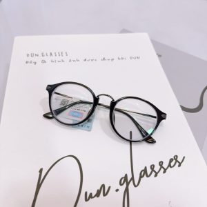 Mắt kính Parim PR 7849