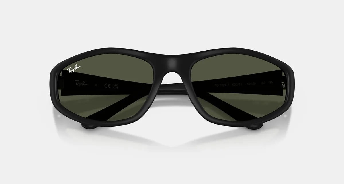 Kính mát Ray-Ban RB 2228 F 622/31